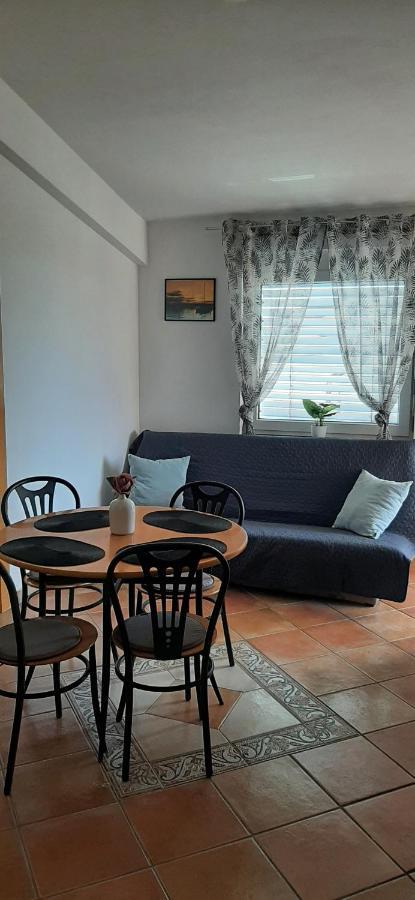 Villa Dobra Family Apartments 비르 외부 사진